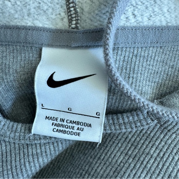 Nike Women’s Cropped Hoodie Gray Fleece Training Pullover Size L - Picture 5 of 5